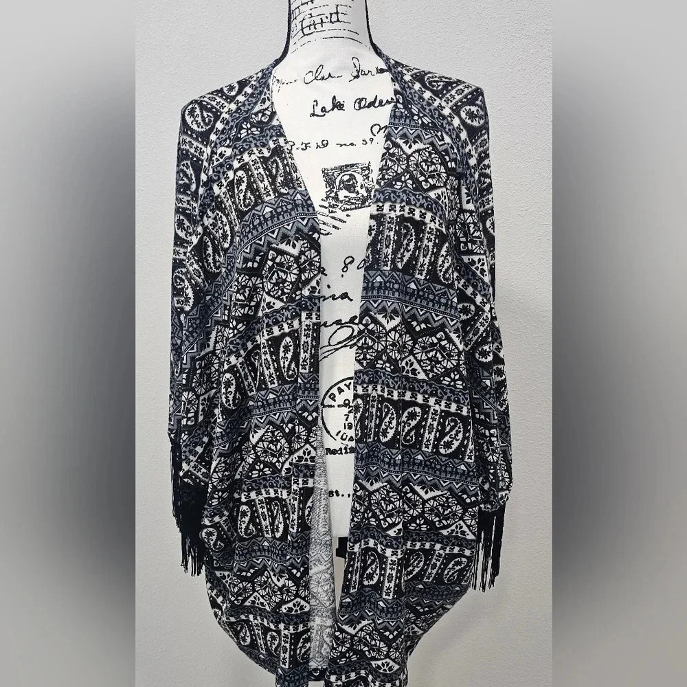 Highness Women's Paisley Boho Open Front Fringe Kimono Cardigan One Size  NWT